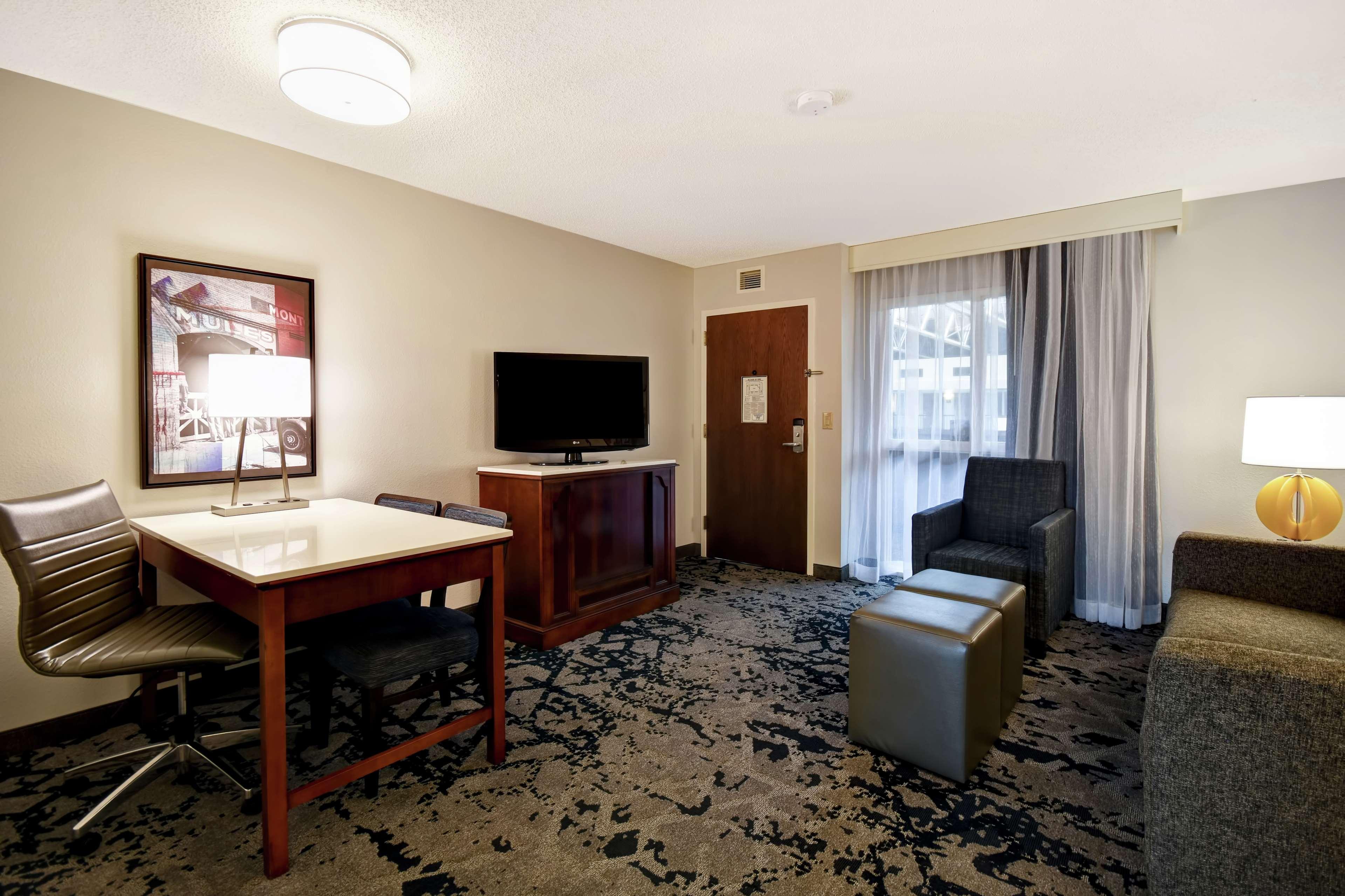 Embassy Suites Montgomery - Hotel & Conference Center Zewnętrze zdjęcie